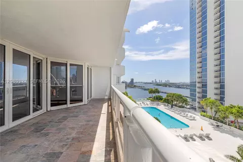 1717 N Bayshore Dr #A-1541, Miami, FL 33132
