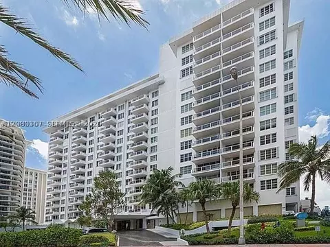 5700 Collins Ave #8M, Miami Beach, FL 33140