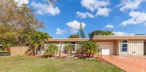 7912 NW 73rd Ave, Tamarac, FL 33321