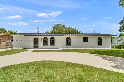 6235 SW 24th St, Miami, FL 33147