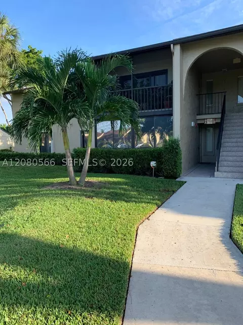 702 Sunny Pine Way #A1, Greenacres, FL 33415