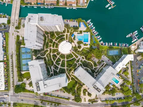 500 Three Islands Blvd #618, Hallandale Beach, FL 33009