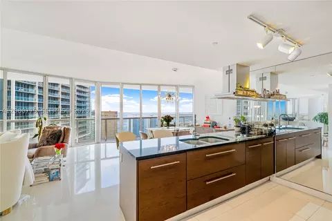 495 Brickell Ave #4704, Miami, FL 33131