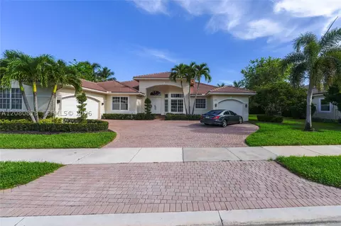 15317 SW 35th St, Davie, FL 33331