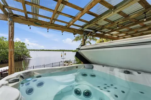 View/Area - 70 SW Hideaway Pl, Stuart, FL 34994 photo 5 of 6