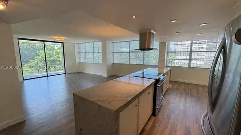 1200 Saint Charles Pl #411, Pembroke Pines, FL 33026