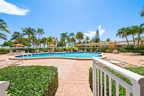 328 N Ocean Blvd #104, Pompano Beach, FL 33062