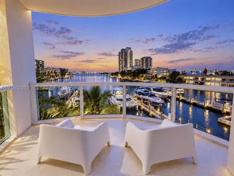 7918 Harbor Island Dr #307, North Bay Village, FL 33141