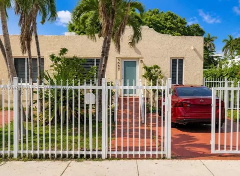 3057 SW 14th St, Miami, FL 33145