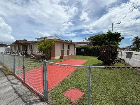 Exterior - 400 E 57th St, Hialeah, FL 33013 photo 1 of 4