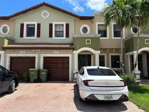 627 NE 35th Ave, Homestead, FL 33033
