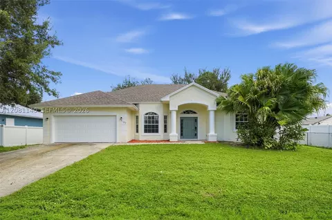 2187 SW Algiers St, Port Saint Lucie, FL 34953