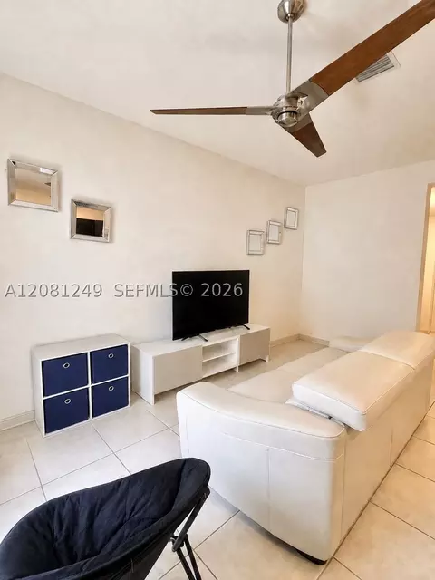 Living - 3344 W 105th Ter, Hialeah, FL 33018 photo 3 of 3