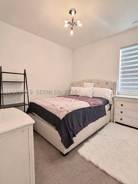 Bedroom - 3344 W 105th Ter, Hialeah, FL 33018 photo 3 of 4