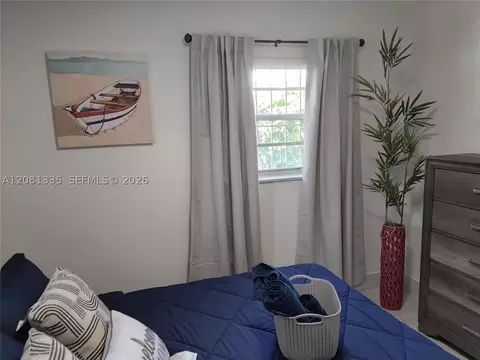 Bedroom - 4901 NW 177th St, Miami Gardens, FL 33055 photo 2 of 14