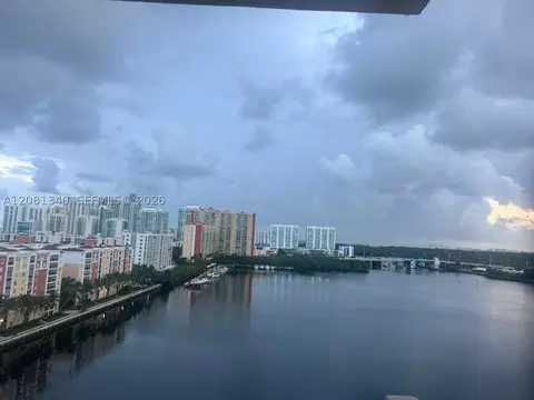 250 174th St #1420, Sunny Isles Beach, FL 33160