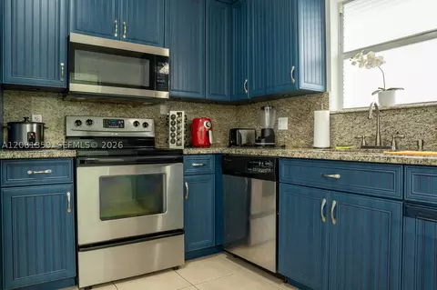 Kitchen - 350 Hazel St, Key Largo, FL 33037 photo 2 of 2