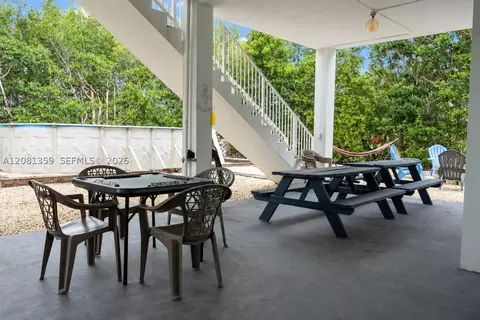 Exterior - 350 Hazel St, Key Largo, FL 33037 photo 6 of 8