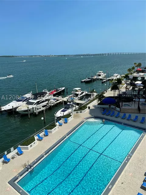 801 Brickell Bay Dr #767, Miami, FL 33131