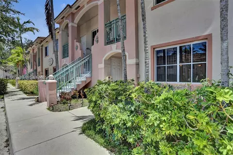 7775 NW 22nd St #105, Pembroke Pines, FL 33024