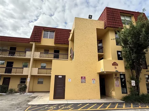 3490 Foxcroft Rd #B208, Miramar, FL 33025