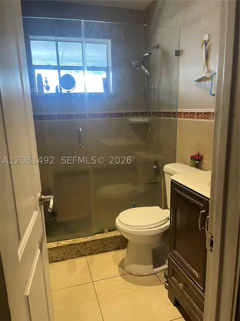 758 E 20th St, Hialeah, FL 33013 photo 6