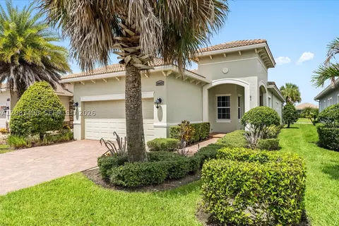 20028 SW Caserta Way, Port Saint Lucie, FL 34986