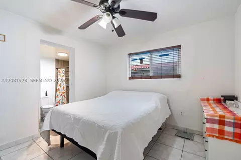 Bedroom - 985 SE 2nd Pl, Hialeah, FL 33010 photo 1 of 7