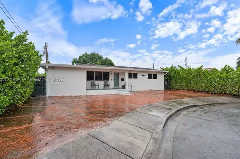 Other - 985 SE 2nd Pl, Hialeah, FL 33010 photo 3 of 7
