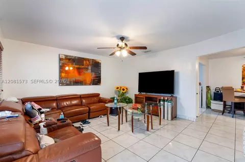 Other - 985 SE 2nd Pl, Hialeah, FL 33010 photo 4 of 7
