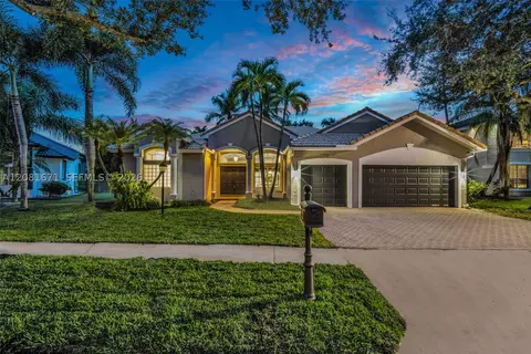 2008 NW 126th Ave, Pembroke Pines, FL 33028