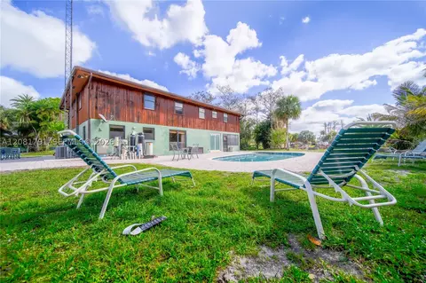 576 Marshall Rd, West Palm Beach, FL 33413