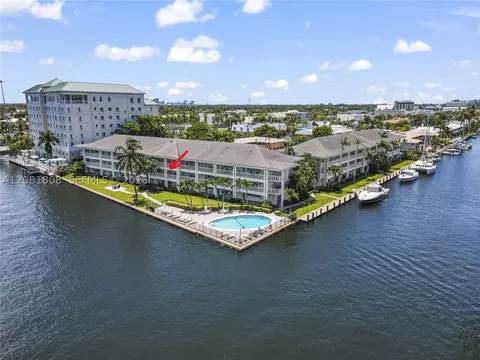 2895 NE 32nd St #205, Fort Lauderdale, FL 33306