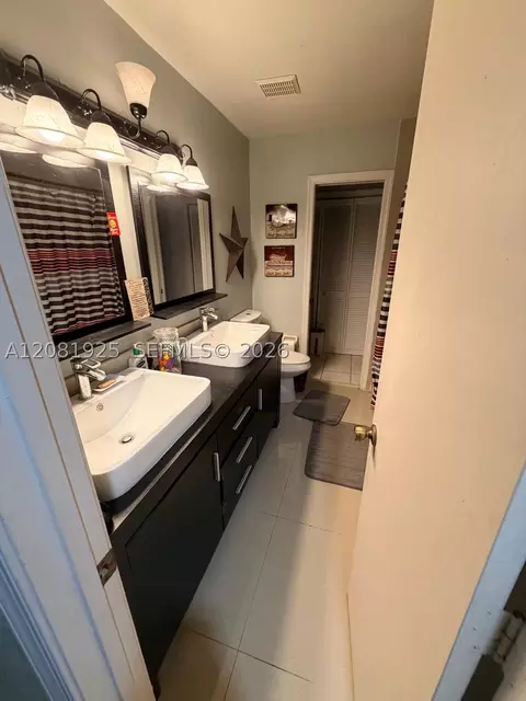 Bath - 18901 NW 55th Ave, Miami Gardens, FL 33055 photo 1 of 2