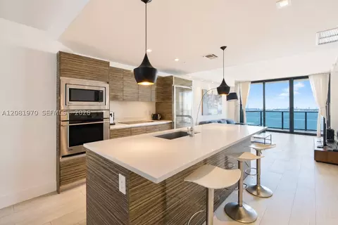 460 NE 28th St #2806, Miami, FL 33137