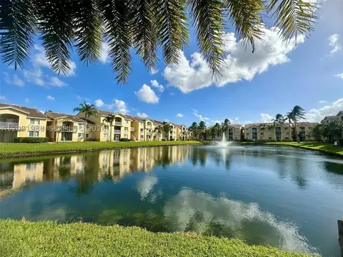 2620 S University Dr #105, Davie, FL 33328