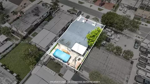 View/Area - 4851 E 8th Ct, Hialeah, FL 33013 photo 5 of 12