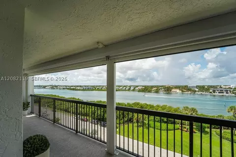 View/Area - 19670 Beach Rd #PHB4, Tequesta, FL 33469 photo 9 of 16