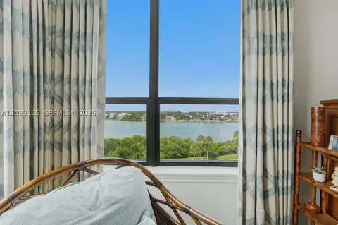 View/Area - 19670 Beach Rd #PHB4, Tequesta, FL 33469 photo 5 of 16