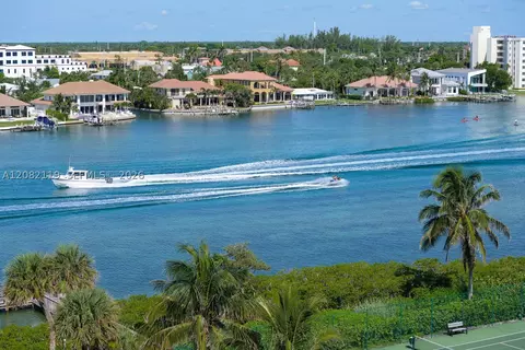 View/Area - 19670 Beach Rd #PHB4, Tequesta, FL 33469 photo 3 of 16