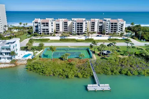 View/Area - 19670 Beach Rd #PHB4, Tequesta, FL 33469 photo 2 of 16