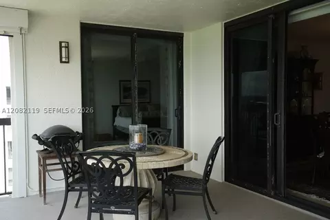 Exterior - 19670 Beach Rd #PHB4, Tequesta, FL 33469 photo 1 of 2