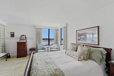 Bedroom - 19670 Beach Rd #PHB4, Tequesta, FL 33469 photo 4 of 5
