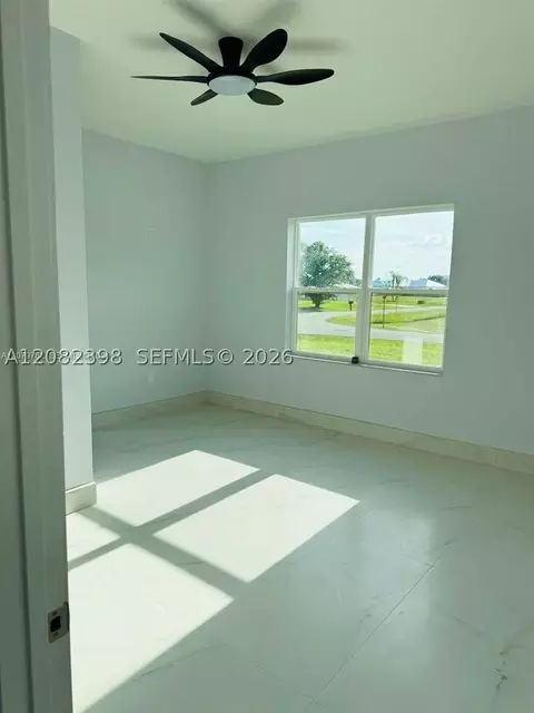 401 Lexington Dr, Sebring, FL 33876 photo 4
