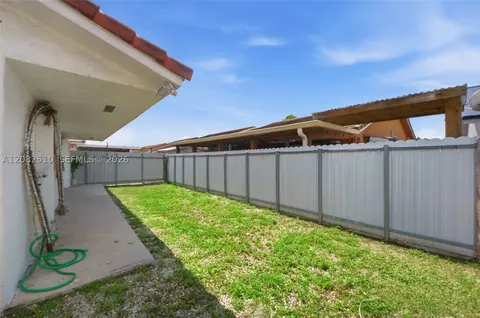 Exterior - 7330 W 30th Ave, Hialeah, FL 33018 photo 5 of 6