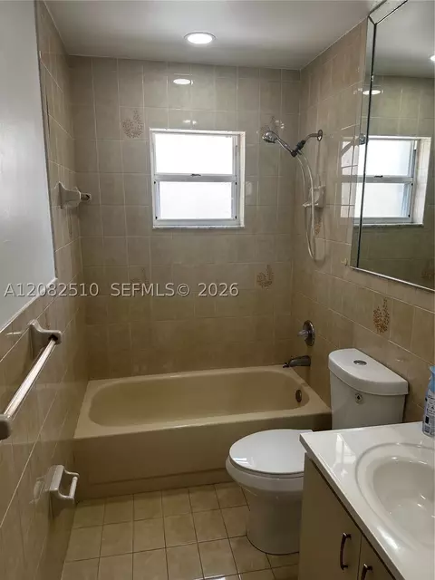 Bath - 7330 W 30th Ave, Hialeah, FL 33018 photo 4 of 4