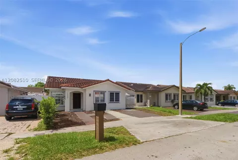 View/Area - 7330 W 30th Ave, Hialeah, FL 33018 photo 3 of 10