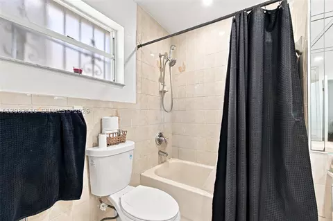 Bath - 7330 W 30th Ave, Hialeah, FL 33018 photo 1 of 4