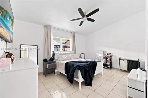 Bedroom - 7330 W 30th Ave, Hialeah, FL 33018 photo 1 of 2