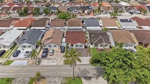 View/Area - 7330 W 30th Ave, Hialeah, FL 33018 photo 8 of 10